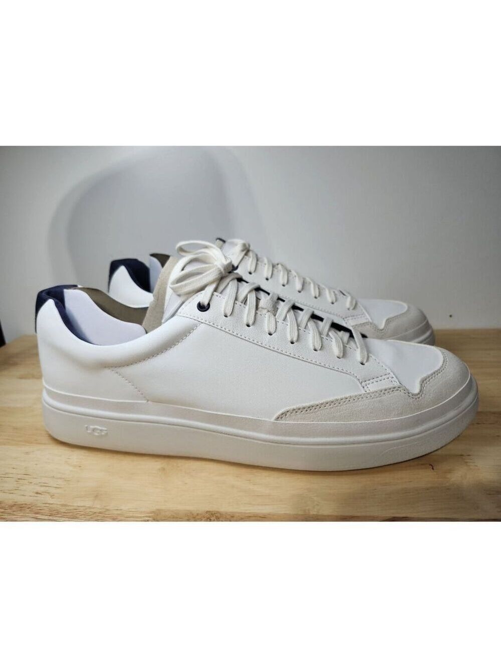 UGG Men South bay sneaker Low White US13